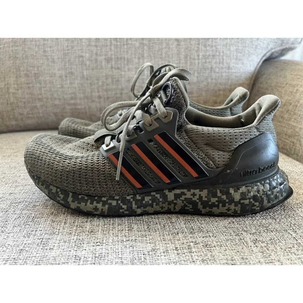 Adidas Ultra Boost DNA Digital Camo Sneakers Mens 7 Legend Earth Green H68068